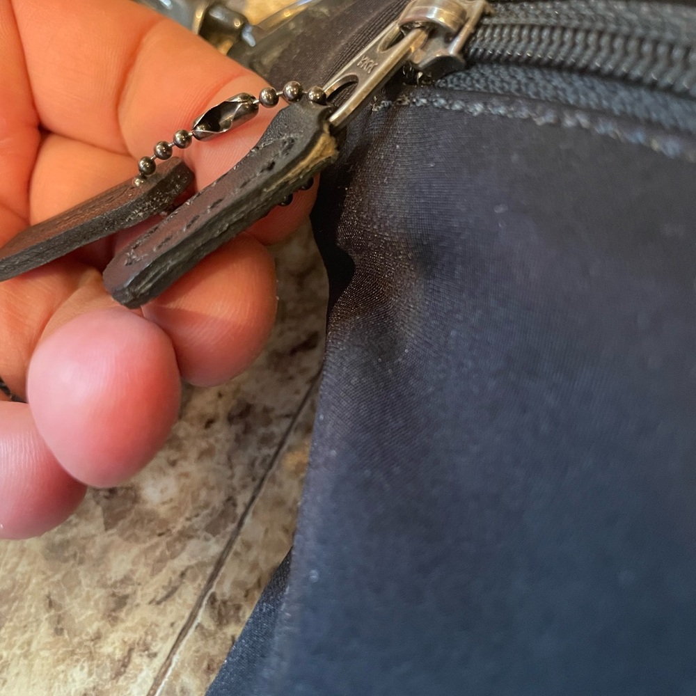 Coach Black Belt Bag size sm;m - Picture 6 of 7